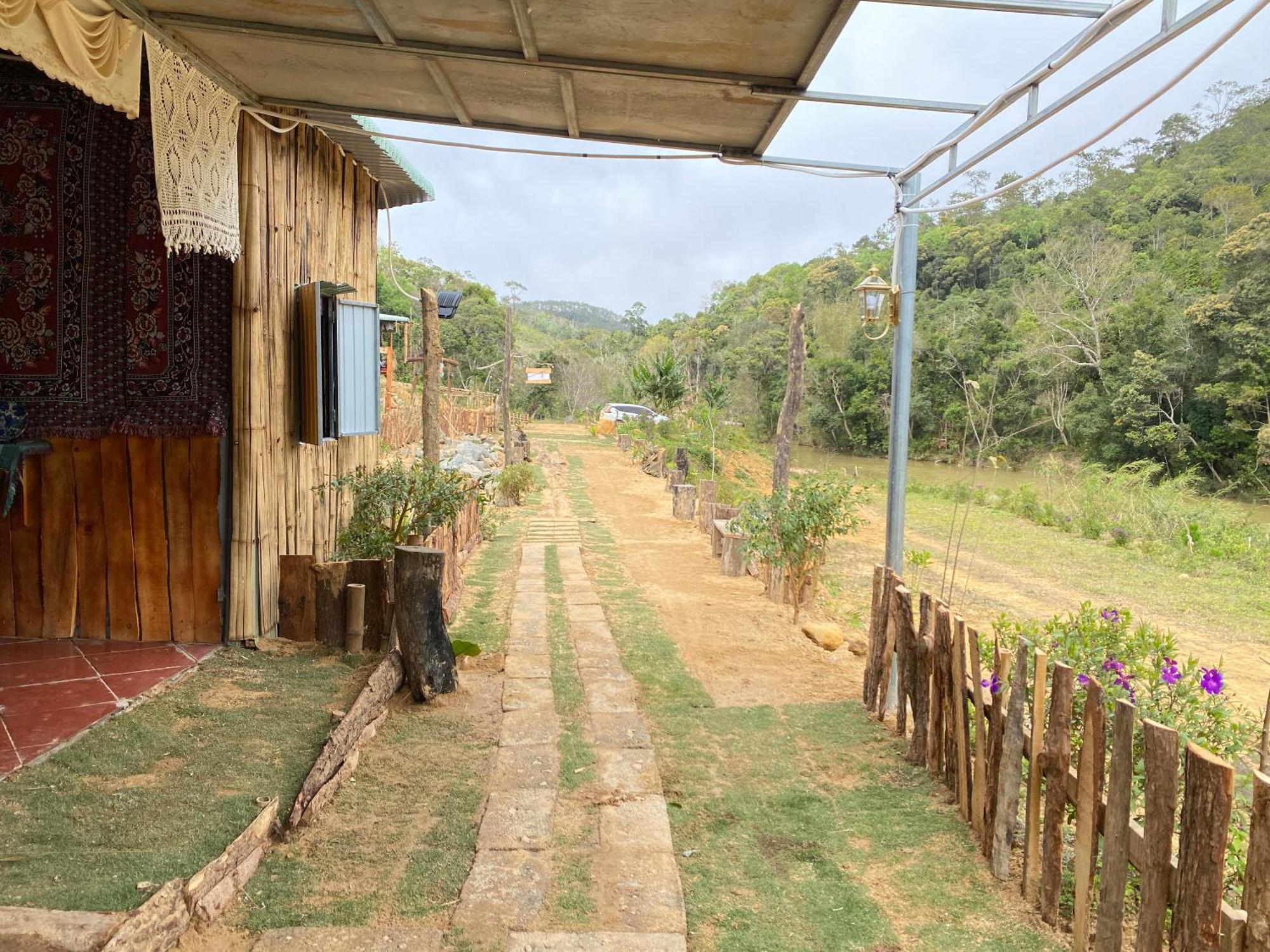 Hotel Coi Nguon Farm Glam Mang Den Kon Von Kla Exterior foto