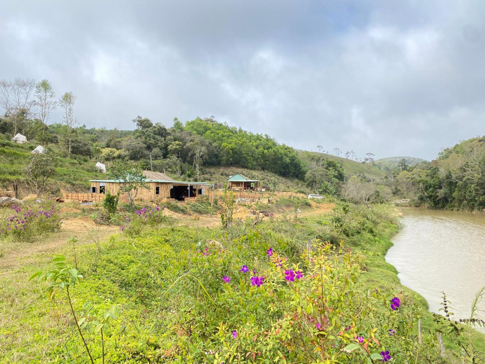 Hotel Coi Nguon Farm Glam Mang Den Kon Von Kla Exterior foto