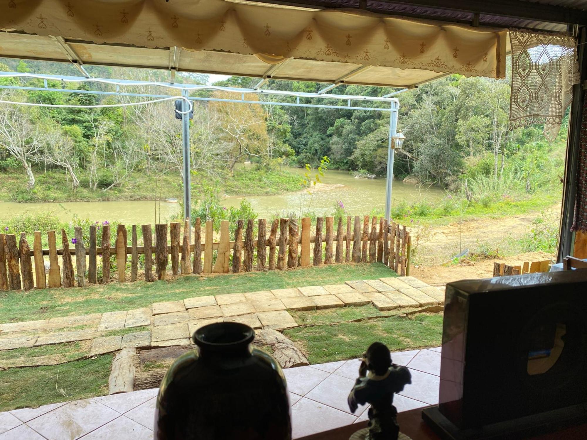 Hotel Coi Nguon Farm Glam Mang Den Kon Von Kla Exterior foto