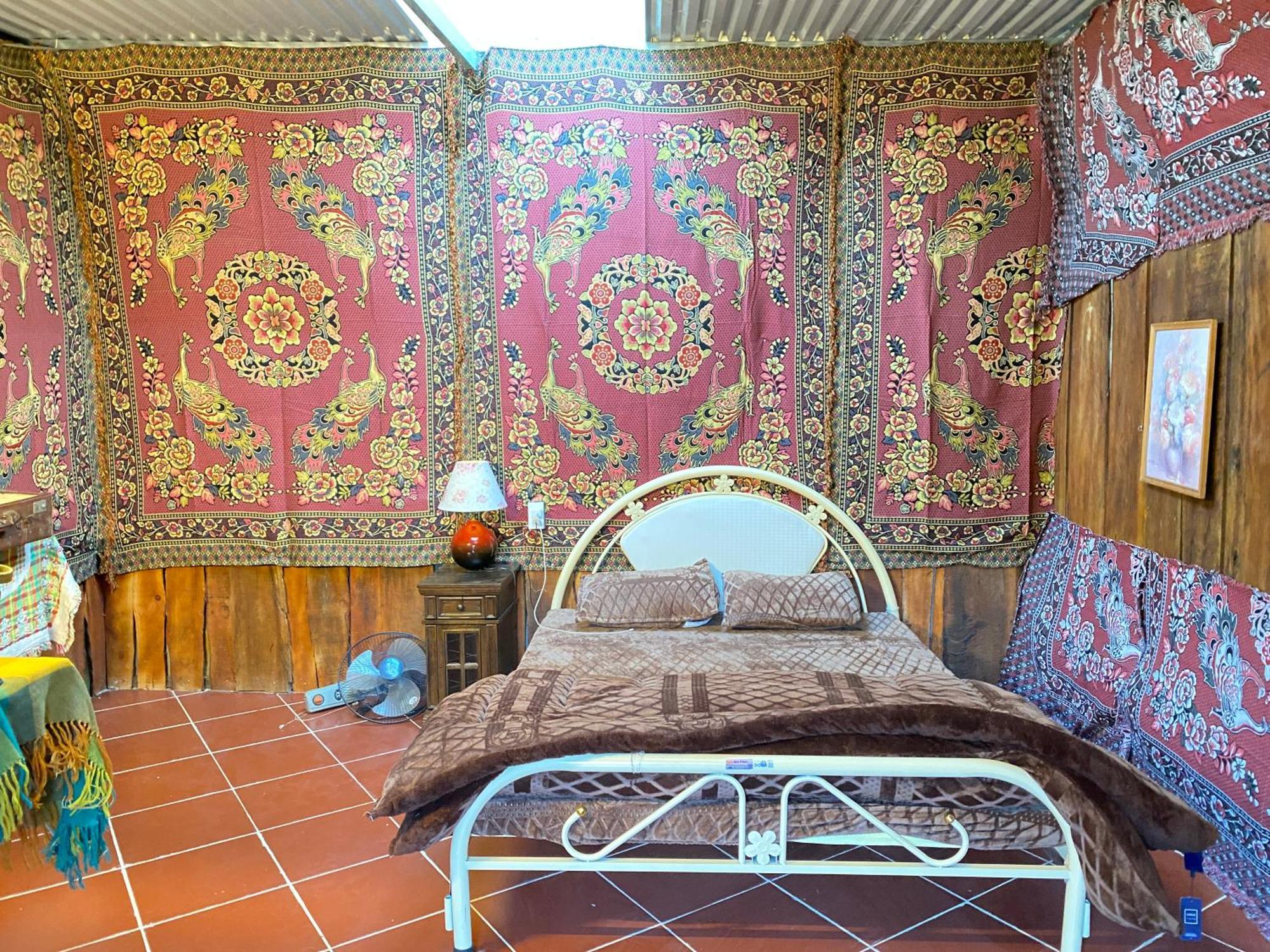 Hotel Coi Nguon Farm Glam Mang Den Kon Von Kla Exterior foto